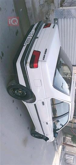 Peugeot 405